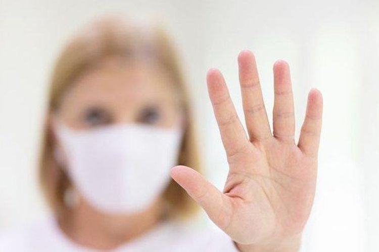 Covid-19 Masih Ada, Ahli Ingatkan Tak Lepas Masker di Toilet Umum