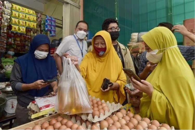 Kemendag- Kementerian BUMN Luncurkan Program Minyak Goreng Rakyat