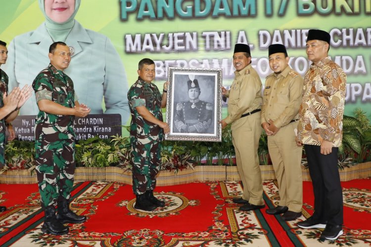 Bupati Siak Terima Kunjungan Pangdam I/BB Mayjen TNI Ahmad Daniel Chardin, Akui Kepesatan Pembangunan