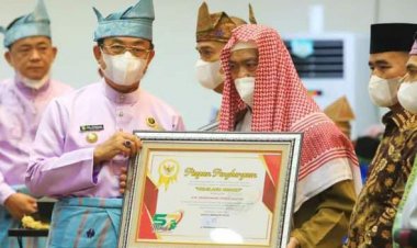 Bupati dan Wakil Bupati Hadiri Rapat Paripurna Istimewa DPRD Inhil