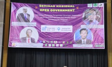 FEIS UIN Suska Riau Gelar Seminar Nasional "Efektivitas Pengelolaan Keuangan Negara dan Peran Penting Civil Society dalam Pembangunan Nasional"