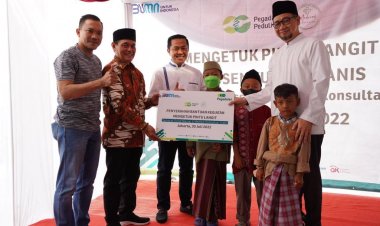 Mengetuk Pintu Langit, Pegadaian Gelar Khitan Massal di Tahun Baru Islam