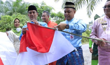 Semarakkan HUT RI ke-77, Pemko Pekanbaru Sebar 10 Ribu Bendera Merah Putih ke Masyarakat