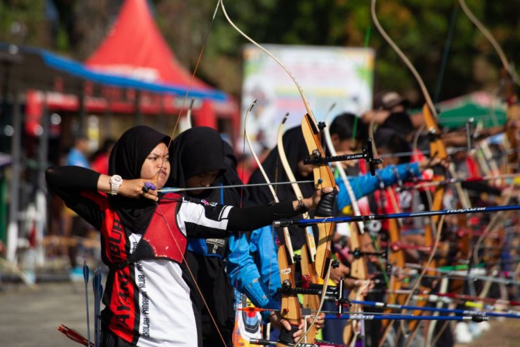 Sambut Milad UIR ke-60, UIR Archery Club Gelar Turnamen Panahan se-Sumatera