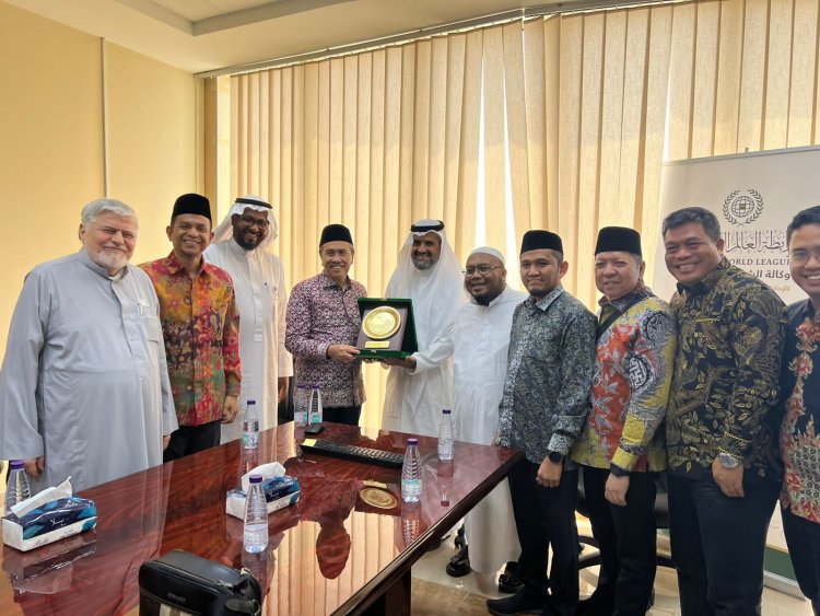Sambangi Muslim World League dan IsDB Gubernur Riau Bahas Pengembangan Qur'an Center