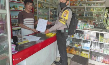 Kanit Binmas dan Bhabinkantibmas Rambah Samo Monitoring Peredaran Obat Sirup Anak