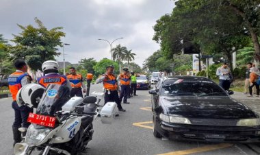 Dishub Pekanbaru Amankan Jukir Liar Hingga Gembosi dan Derek Puluhan Mobil