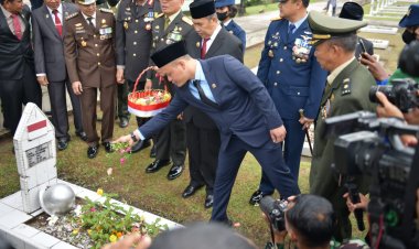 Hargai Perjuangan Pahlawan, Wakil Ketua DPRD Riau Agung Nugroho Ajak Berkontribusi Nyata untuk Pembangunan
