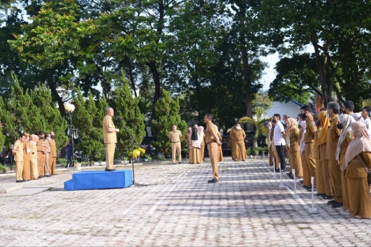 Gubernur Riau Akui Diskominfotik Urat Nadi Pemerintah, Diminta Akurat dan Kredibel