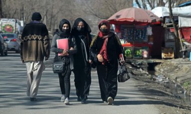 RI Sesalkan Keputusan Taliban Larang Perempuan Afghanistan Berkuliah