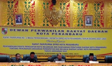 DPRD Pekanbaru Paripurna Penyampaian Pidato Pengantar APBD Perubahan 2022