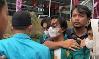 Ingin Sampaikan Pendapat Kepada Jokowi, 5 Mahasiswa Umri Ditahan Polisi