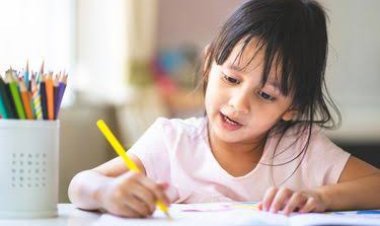 Anak Jenius Bisa Dikenali Sejak Dini, Ini  Tanda-Tandanya