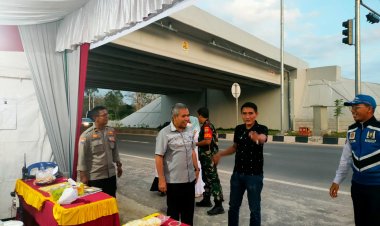 Pj Bupati Kampar Tinjau Pos Pengamanan Nataru 2022