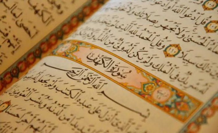 3 Keutamaan Membaca Al-Kahfi Saat Hari Jumat