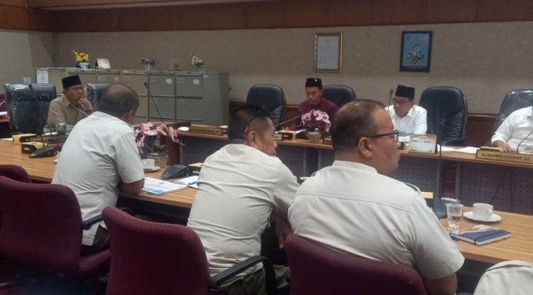 Komisi I DPRD Riau Minta Satpol PP Perkuat Koordinasi Dengan Bapenda