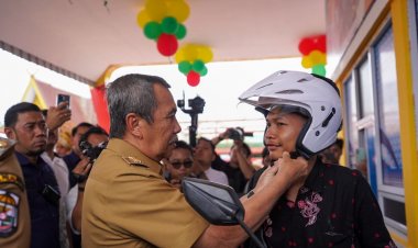 Gubernur Syamsuar Resmikan Drive Thru Pangkalan Kerinci, Bayar Pajak Cuma 3 Menit