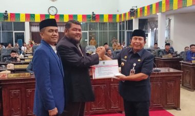 DPRD Rohul Paripurna Penyampainan LKPj Bupati 2022 dan Dua Ranperda