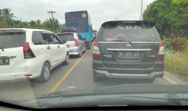 Lintas Riau-Sumut di Balam Macet Panjang, Pemudik Panik