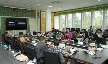 UIR Bersama Badan Keahlian DPR RI Gelar Forum Group Discussion