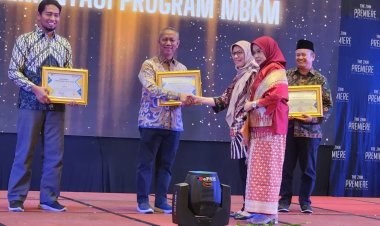 Salut, UIR Borong Penghargaan Dalam Anugrah LLDIKTI Wilayah X 2023