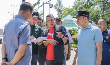 Dapat Bantuan Pemprov Riau, Pj Wali Kota Pekanbaru Tinjau Progres Overlay Jalan Suka Karya