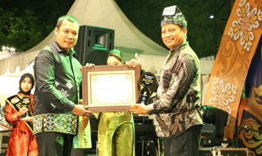 Ikut Berperan Majukan Sektor Pariwisata, Pj Wako Apresiasi Insan Pariwisata di Pekanbaru