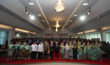 FKIP UIR Taja Seminar Soleram 2023 Usung Tema Creating Digital Classroom on Education