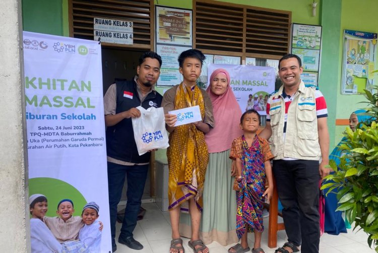 YBM PLN UIDRKR Bersama IZI Riau Adakan Khitan Massal Momen Liburan Sekolah