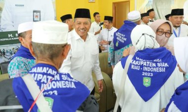 Bupati Siak Sambut Kepulangan Jamaah Haji, Dua Orang Meninggal