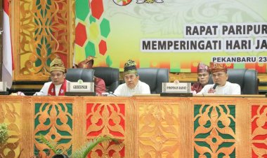 Paripurna Hari Jadi Pekanbaru ke-239, Sabarudi: Tambah Kompak dengan DPRD, Realisasikan Program!