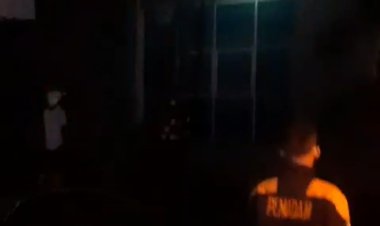 Update Breaking news: Kebakaran Kantor BPKAD Pekanbaru Berhasil Dipadamkan