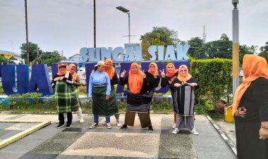 Memeriahkan HUT ke-78 Kemerdekaan RI, DPW Srikandi PP Riau Gelar Perlombaan Tradisonal