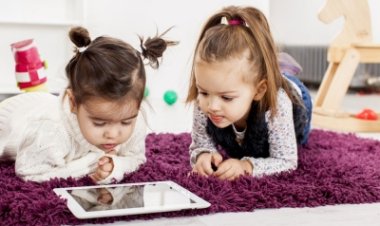Screen Time Berlebihan dan Terancamnya Masa Depan Anak