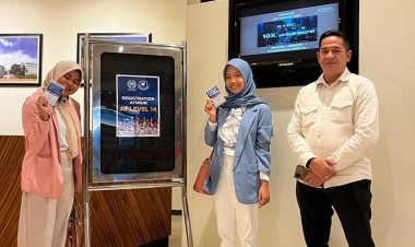Naia dan Helen Wakili UIR di Asian Youth International Model United (AYIMUN) di Malaysia