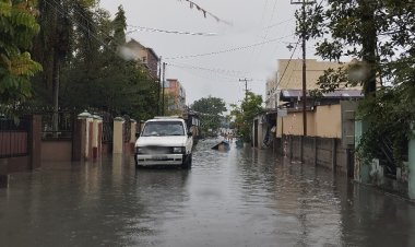 Banjir Pekanbaru Hari Ini: Sejumlah Ruas Jalan Terendam, Kendaraan Mogok