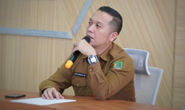Kadis kominfotiks Rohil Minta Iconplus Gesa Material untuk Program Internet Murah