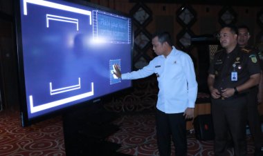 Pj Walikota Pekanbaru Luncurkan Aplikasi Simfoni BMD