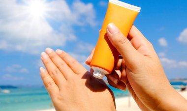 Wajib Dipakai, 5 Manfaat Sunscreen bagi Kesehatan Kulit
