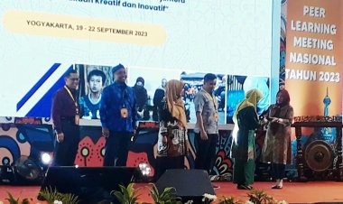 Dinas Perpustakaan dan Kearsipan Pekanbaru Raih Penghargaan Inovasi Promosi Layanan Perpustakaan Terbaik 2023