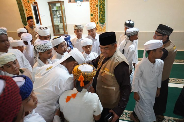 Wagub Riau Edy Natar Lecut Semangat Santri Ponpes Badrul Islam