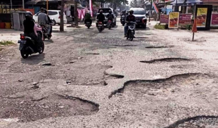 Pemko Pekanbaru Akan Aspal Ulang Tiga Jalan Rusak Padat Kendaraan Tahun Depan