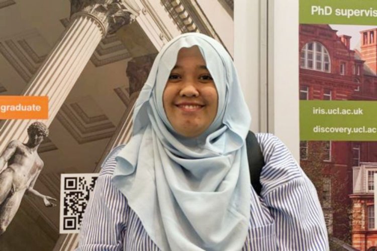 Eka Utami Putri Anak Penjaga Masjid Abidin di Pekanbaru Raih Beasiswa S2 di University College London Inggris