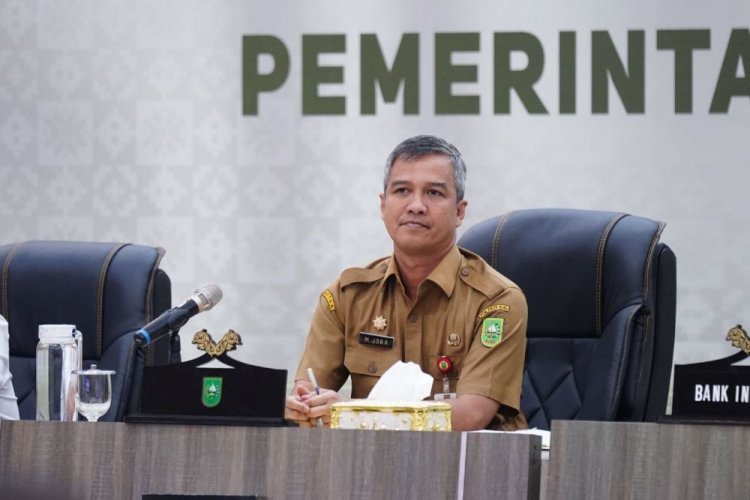 Pemprov Riau Bahas Penetapan Tarif Air Minum Batas Atas dan Bawah