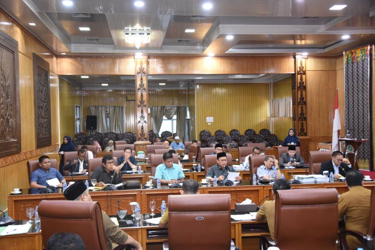 Banggar DPRD Bengkalis Bahas RKUA dan RPPAS TA 2024 bersama TAPD