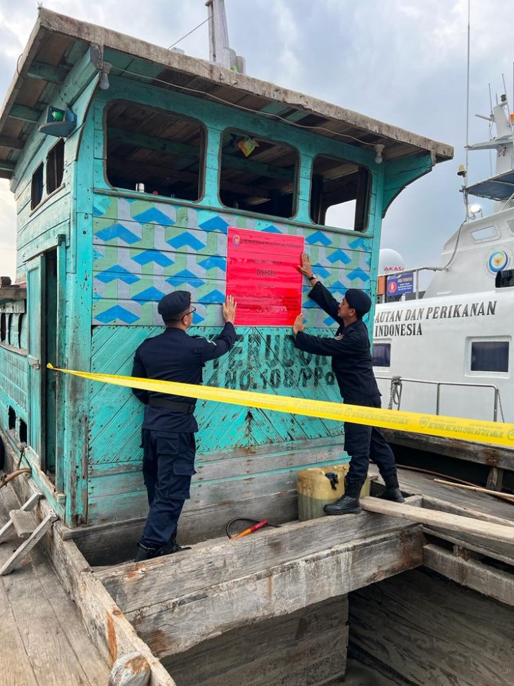 KP HIU 01 KKP Hentikan Aksi Tambang Pasir Laut tak Berizin di Perairan Pulau Rupat