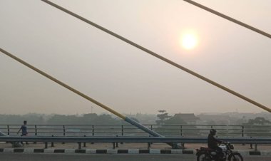 Antisipasi Kabut Asap Karhutla dengan Hujan Buatan, Pemprov Riau Minta Bantuan Teknologi Modifikasi Cuaca