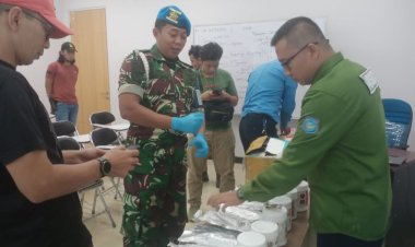 Tim Gabungan Bandara SSK II Pekanbaru Amankan 3,868 Kg Sabu dalam Paket Kosmetik