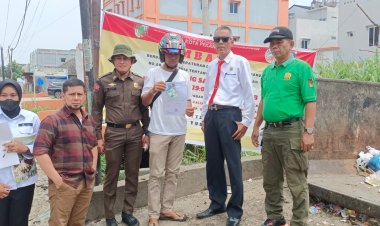 Patroli ke Sejumlah Jalan Protokol di Pekanbaru, Satgas Tindak Warga yang Buang Sampah Sembarangan