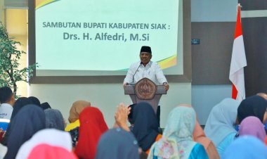 Bupati Alfedri Paparkan Program BeTUNAS di Kuliah Umum Unilak